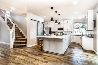 19668 Hollygrape St, Bend-32