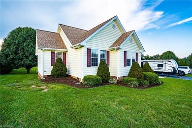 2861 Woodhaven Dr, Asheboro, NC 27205 - photo 2