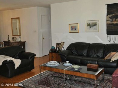 8615 Lagrange St, Lorton, VA 22079 - photo 5