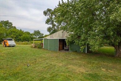 W1054 Highway 92, Brooklyn, WI 53521 - photo 5