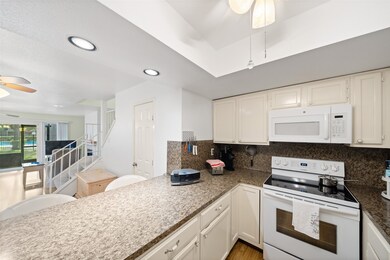 14911 Wunderlich Dr unit 1313, Houston, TX 77069 - photo 5