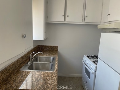 5105 Woodman Ave unit 3, Sherman Oaks, CA 91423 - photo 5