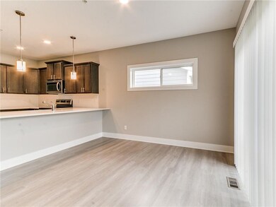 4429 Lower Beaver Rd, Des Moines, IA 50310 - photo 7