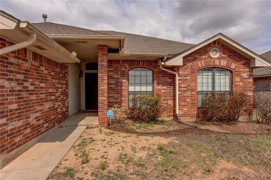 2405 Stonebridge Dr, Norman, OK 73071 - photo 2