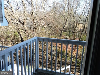 5700 Chapman Mill Dr unit 320, Rockville, MD 20852 - photo 3