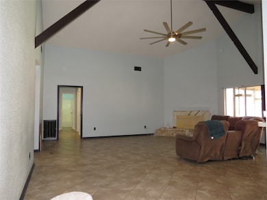 1112 N Heron Dr, Seabrook, TX 77586 - photo 2