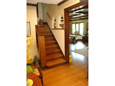 3297 Euclid Heights Blvd, Cleveland, OH 44118 - photo 4