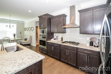 Gourmet Kitchen