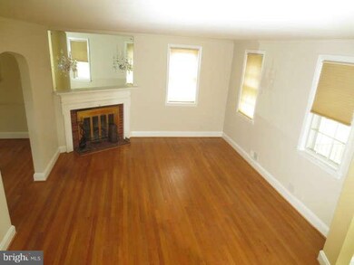 3302 Taney Rd, Baltimore, MD 21215 - photo 4