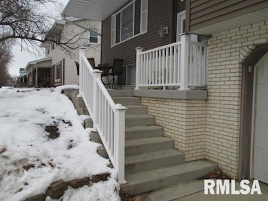 7120 N Manning Dr, Peoria, IL 61614 - photo 4