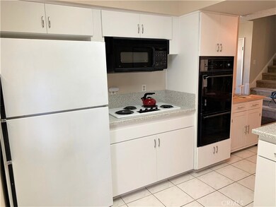 9881 Newcastle Ln, Cypress, CA 90630 - photo 5