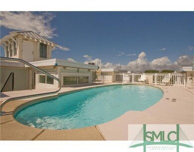Swimming Pool/Hot Tub/Sauna.