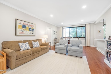 Greenwich Lodge unit 1I, Greenwich, CT 06830 - photo 4