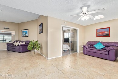 10896 W Thunderbird Blvd, Sun City, AZ 85351 - photo 7