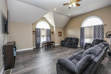 13 Hancock Ln, Pelham, NH 03076 - photo 2