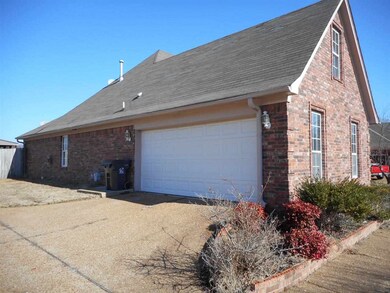 310 Countryside Dr, Oakland, TN 38060 - photo 2