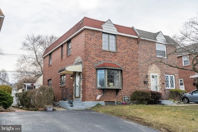 109 W Garrison Rd, Brookhaven, PA 19015 - photo 2