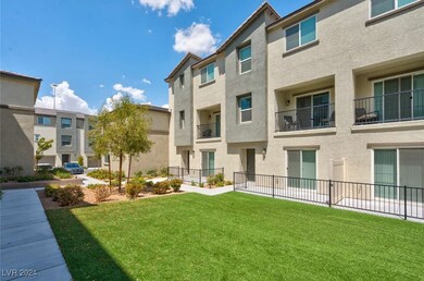2843 Azure Breeze Ln unit 3, Las Vegas, NV 89183 - photo 5
