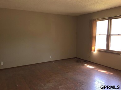 2704 Ella St, Beatrice, NE 68310 - photo 4