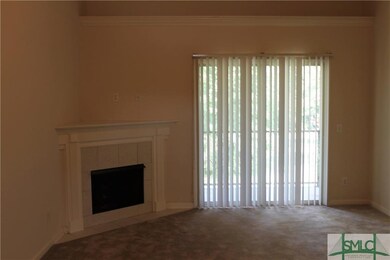 Great family Room with Vaulted Ceiling!