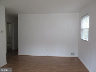 519 Birchleaf Ave, Capitol Heights, MD 20743 - photo 5