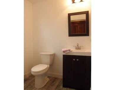 10 Munroe St, Northampton, MA 01060 - photo 6