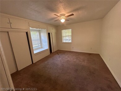 304 SW 12th St, Muldrow, OK 74948 - photo 6