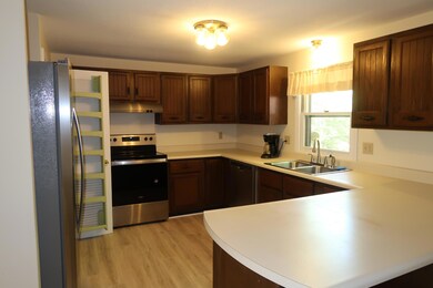 24 Sylvan Way, Manchester, ME 04351 - photo 3