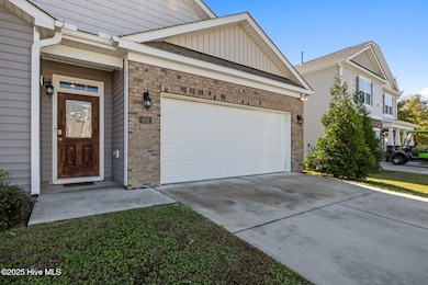 402 Isabelle St, New Bern, NC 28560 - photo 2