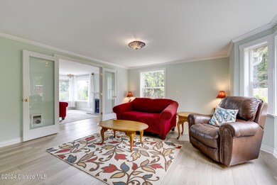 Reading/TV room