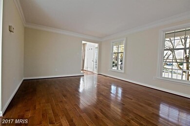 13365 Meadowsweet Dr, Fairfax, VA 22033 - photo 4