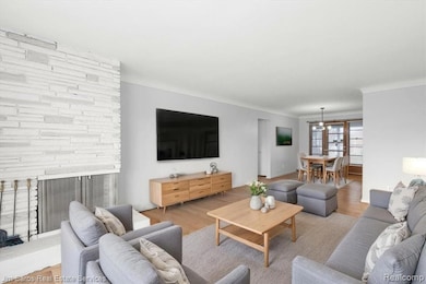 16185 Stricker Ave, Eastpointe, MI 48021 - photo 3