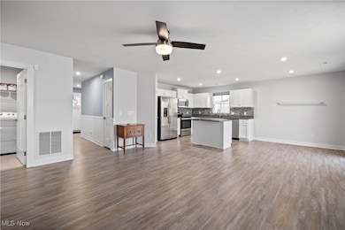 320 Pebble Creek Ct, Amherst, OH 44001 - photo 6