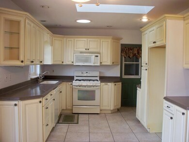 233 Carnation St, Dyer, IN 46311 - photo 5