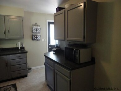 16 Anthony Ln, Albany, NY 12205 - photo 6