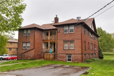 3940 University Ave unit 5, Des Moines, IA 50311 - photo 2