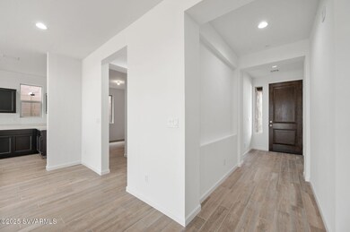 5-Foyer
