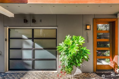 1123 16th Ave E, Seattle, WA 98112 - photo 2