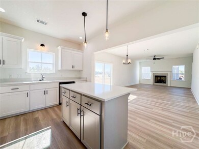 42 Hollis Ln, Hinesville, GA 31313 - photo 5