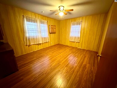 508 E Lyon St, Lyons, KS 67554 - photo 6