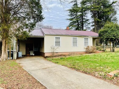 701 Woods Dr, Statesville, NC 28677 - photo 3