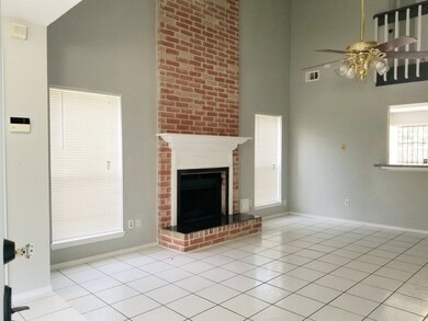 10146 Northview Dr, Houston, TX 77086 - photo 4