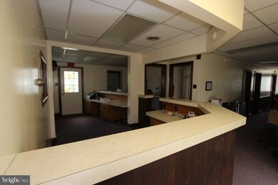 301 E Main St, New Holland, PA 17557 - photo 5