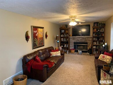 1424 W 49th St, Davenport, IA 52806 - photo 7
