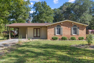 712 W J St, Erwin, NC 28339 - photo 2