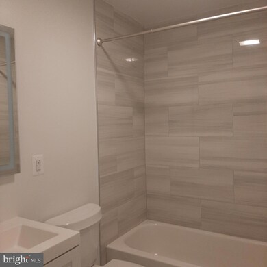 120 W 4th Ave, Ranson, WV 25438 - photo 5