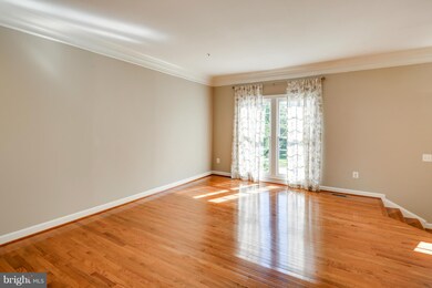 5906 Fox Glen Ct, Elkridge, MD 21075 - photo 5