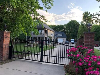Gated entrance protects your privacy!