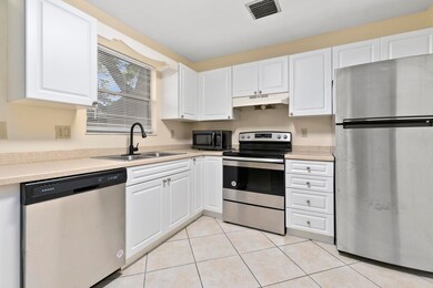 2018 S 10th St unit D, Fort Pierce, FL 34950 - photo 7