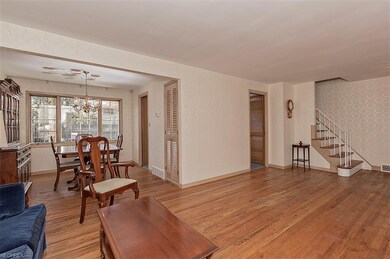 L-Shaped Living Room and Dining Room - Louver Door